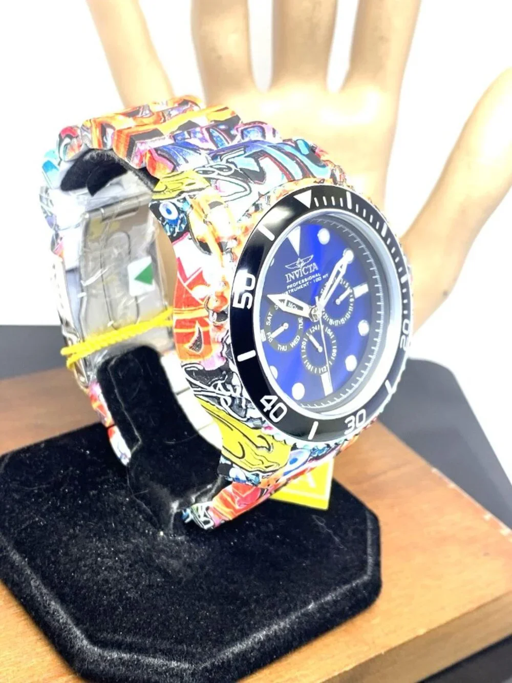 Invicta Mens Watch 47856 Pro Diver Graffiti Quartz Blue Dial Day Date Steel 48mm